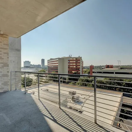 214 Barton 1Br 2Br Apartment